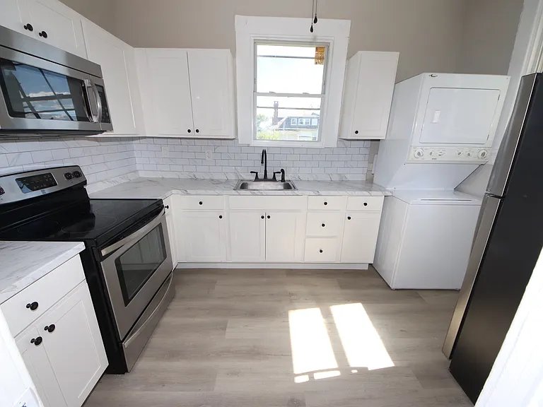 3309 Elgin Ave — Photo 13