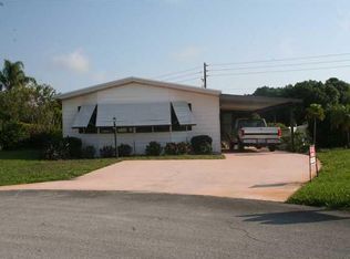 7325 SE Independence Ave, Hobe Sound, FL 33455