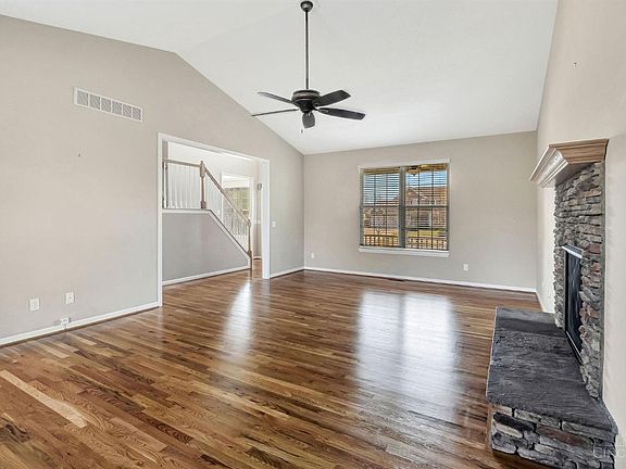 5th image of 6018 Meadow Falls Dr