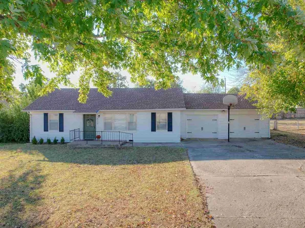 432 Fairview Ave, Ponca City, OK 74601
