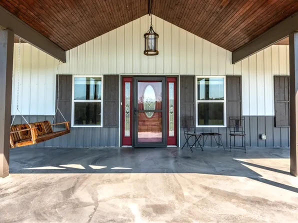 202 Rocky Dr, Dickson, TN 37055