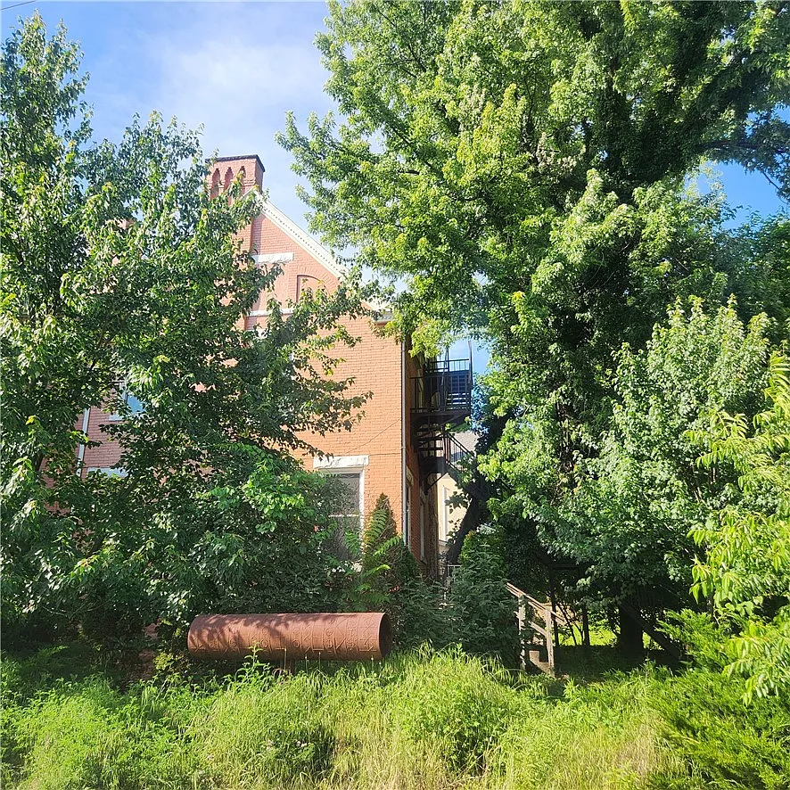 1 bed, 800 sqft, $1,110 — Photo 4