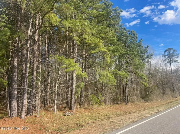 7775 Seven Creeks Highway, Nakina, NC 28455