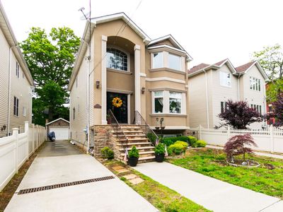 1580 Drumgoole Rd W, Staten Island, NY, 10312