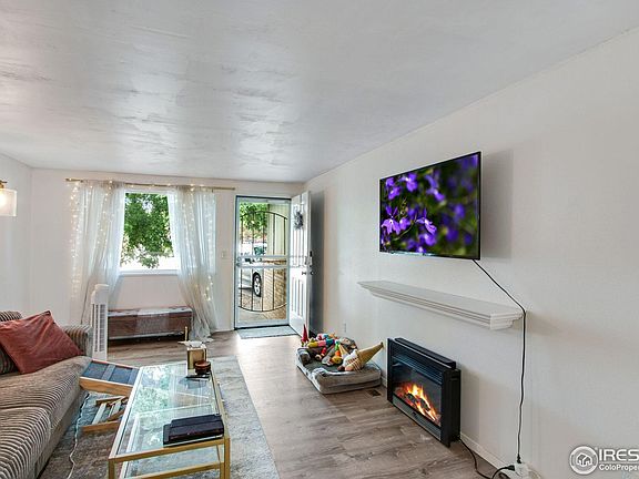 5th image of 654 Peggy Ct