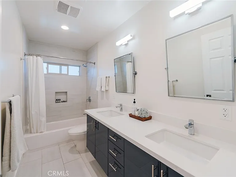 2615 Pacific Ave — Photo 10