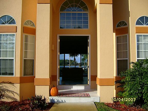 5th image of 2840 Sunset Dr