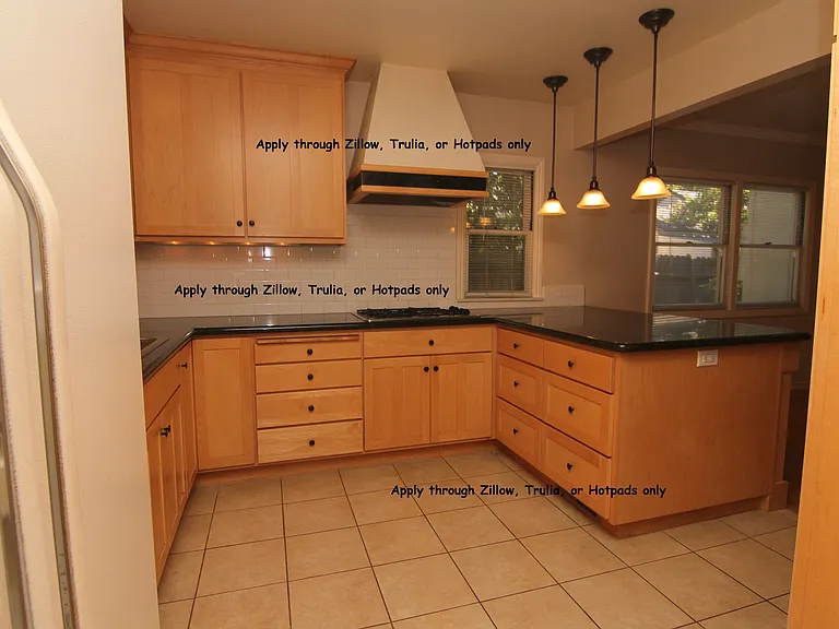 3072 Riverside Blvd — Photo 5