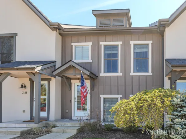 2154 New Town Dr NE, Grand Rapids, MI 49525