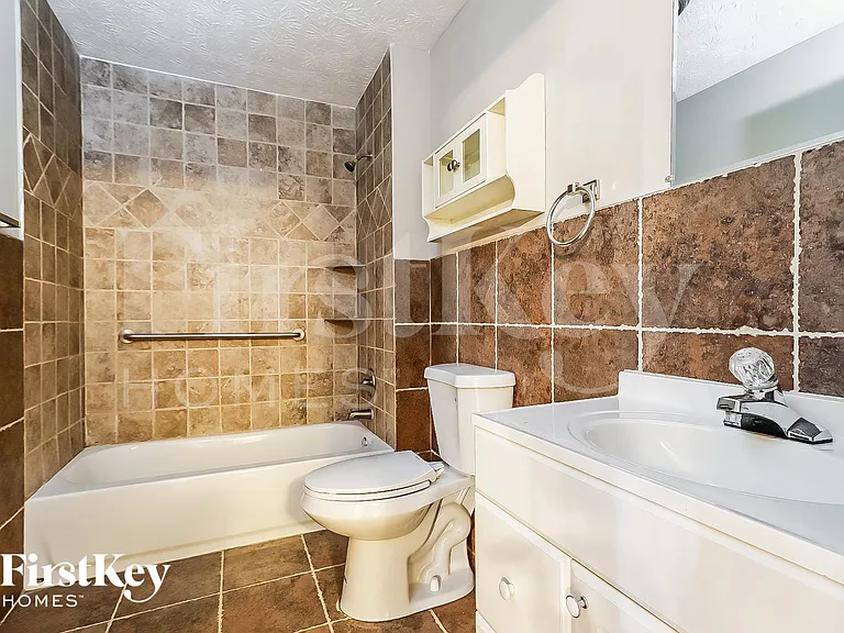 600 Inglenook Dr — Photo 13