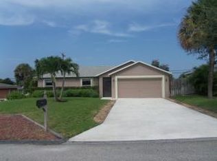 3404 NE Sandra Dr, Jensen Beach, FL 34957