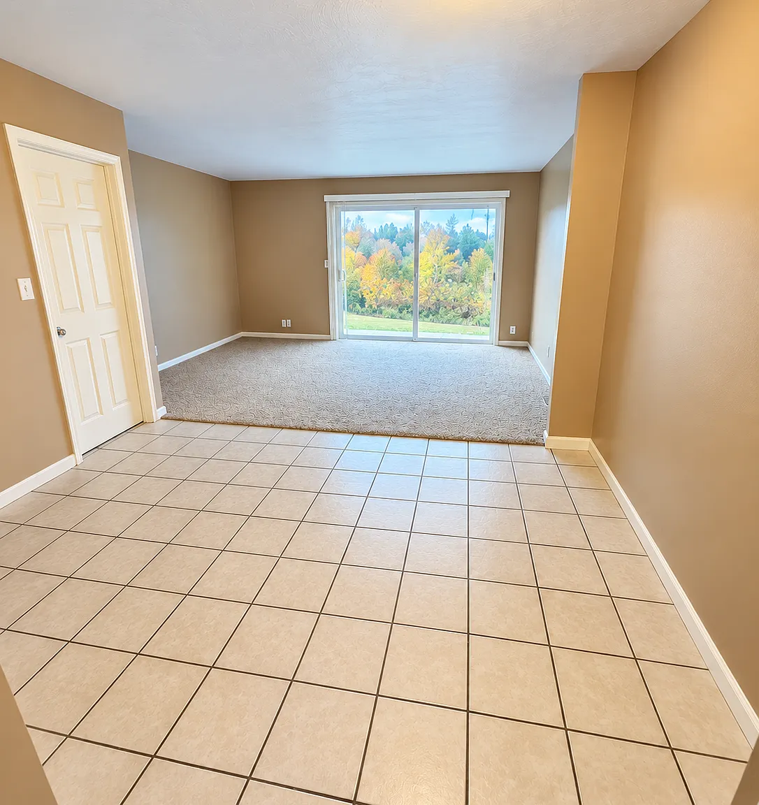 2 bed, 1.5 bath, 1455 sqft, $1,499 — Photo 4