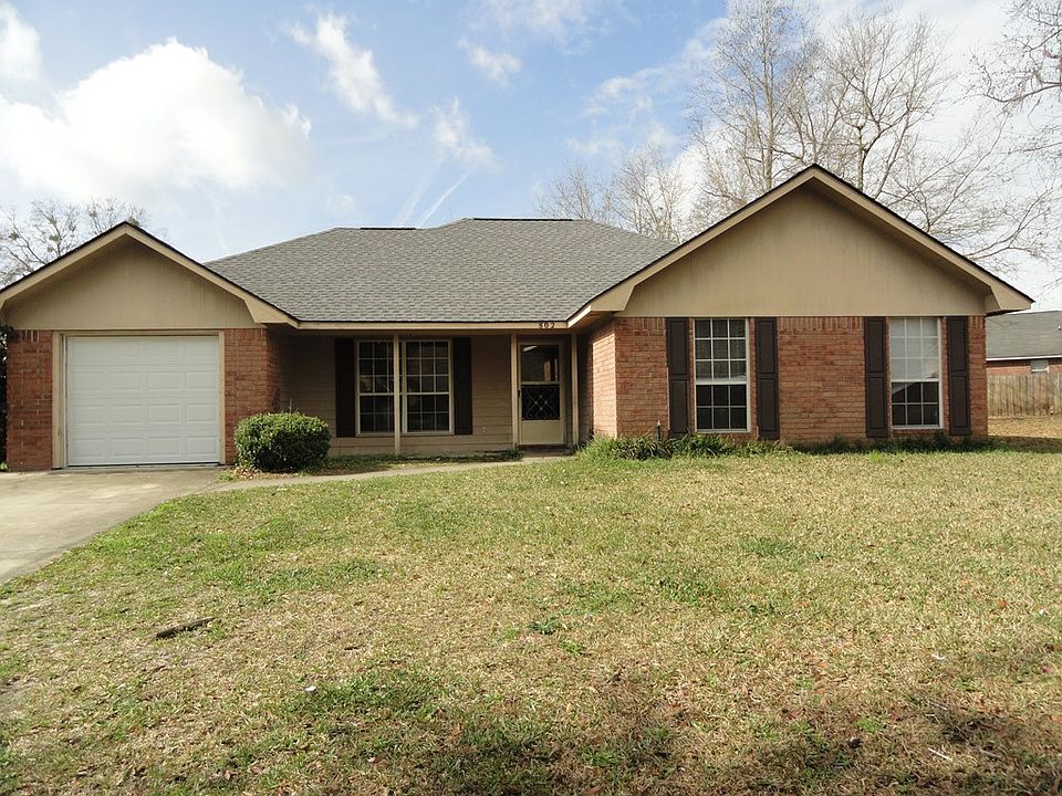 2nd image of 802 Sagewood Dr