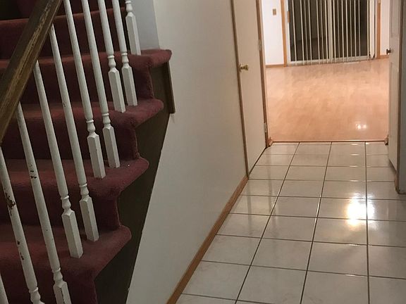 2nd image of 3882 Sandpiper Dr