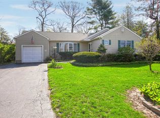 35 Wyant Ave, Ronkonkoma, NY 11779