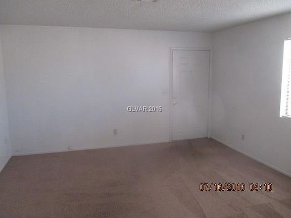 2nd image of 527 Chelsea Dr #0