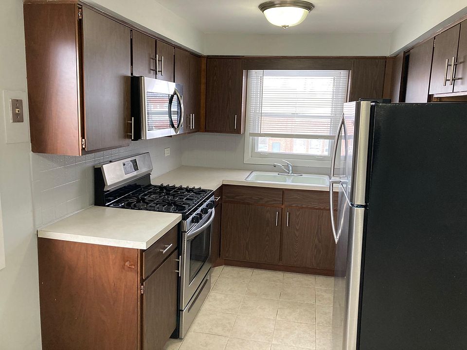 1st image of 897 Graceland Ave APT 3W