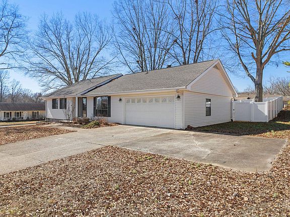2nd image of 101 Caldwell Dr