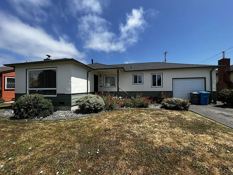 1120 Austin Way — Photo 7