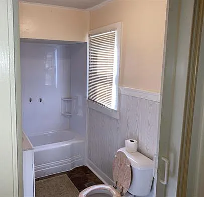 145 Clara St — Photo 4