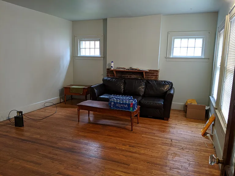 404 Greenwood Pl #1 — Photo 3