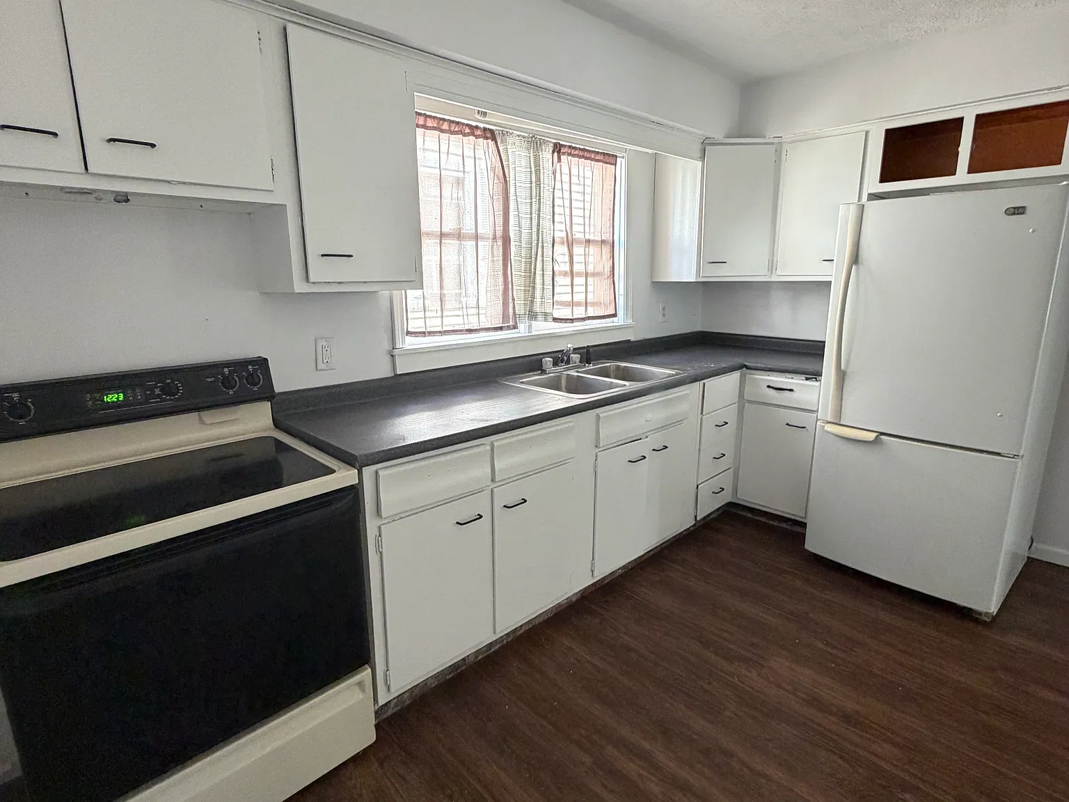 3 bed, 1040 sqft, $1,250 — Photo 4