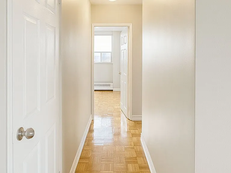 35 Confederation Dr #208 — Photo 3