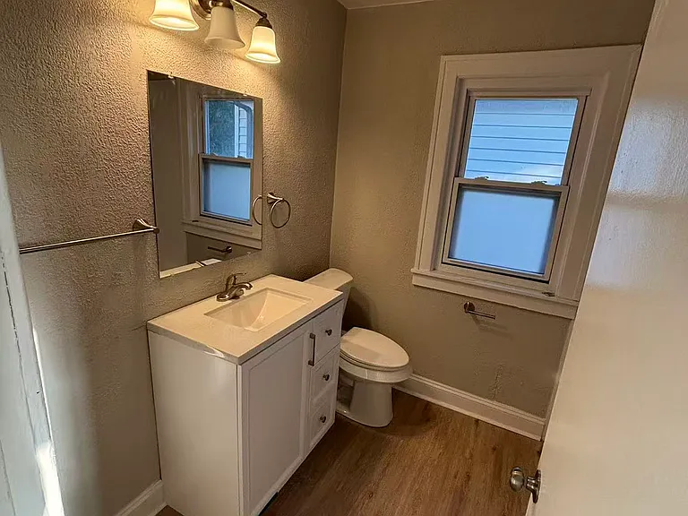15895 Ohio St — Photo 24