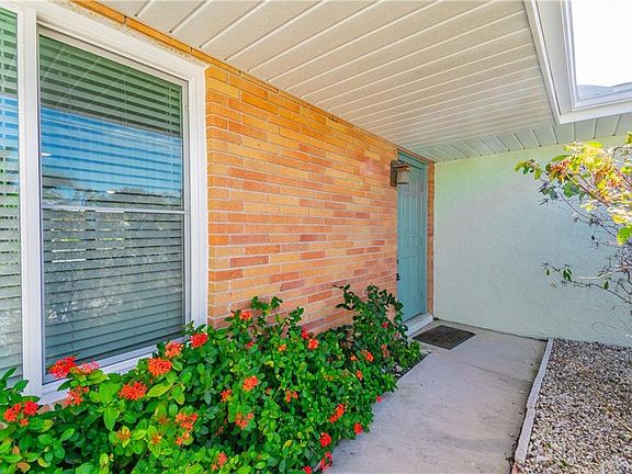3rd image of 3711 Royal Palm Dr