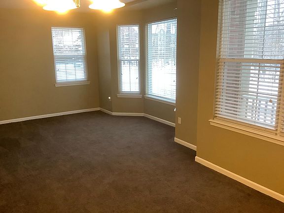 2nd image of 47591 Pembroke Dr #65