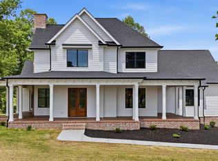 185 River Bluffs Dr, Jasper, TN 37347