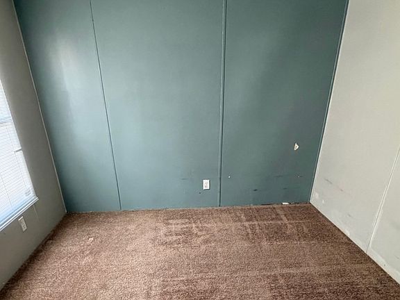 3rd image of 790 Maple Ln
