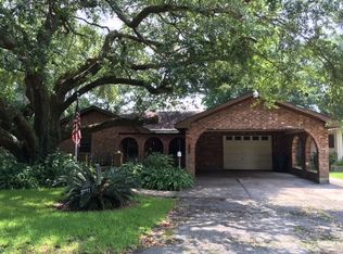 3721 Boyd Ave, Groves, TX 77619