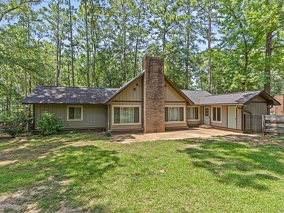 2nd image of 1004 Fieldstone Dr
