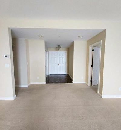 5th image of 10 E Lee St Unit 1208