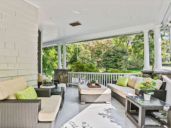 328 Lake Ave Greenwich CT-print-045-049-041-4200x2800-300dpi.jpg