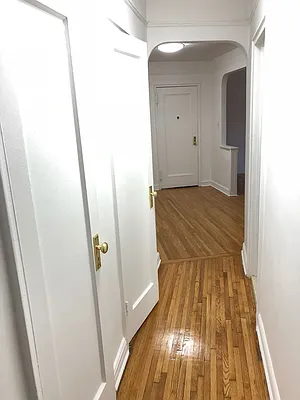 Rented by Lang Realty LLC | media 9