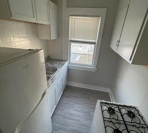 5th image of 1321 S 14th St