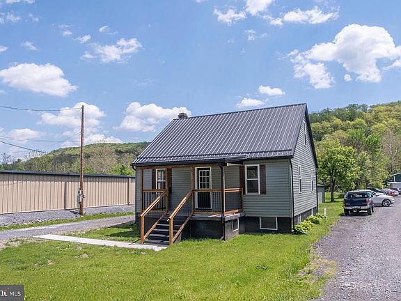 4th image of 10475 Fairgrounds Rd