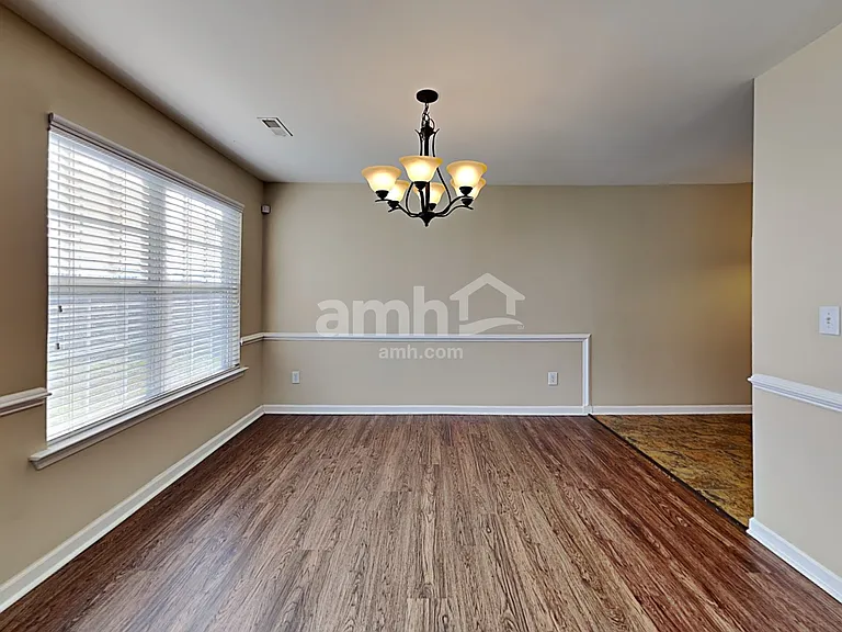3 Semmelrock Dr — Photo 7