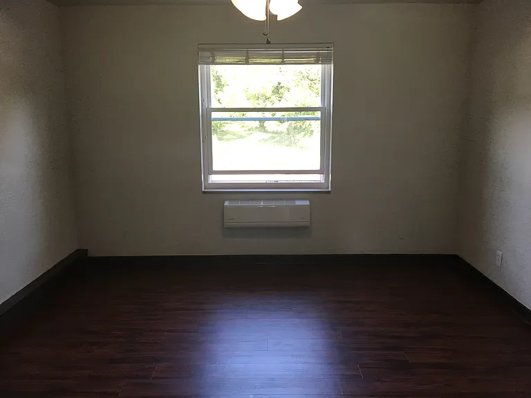 College View Apartments — Photo 16