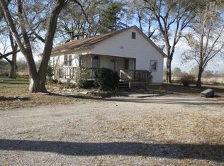 721 Knox Ln, Manhattan, KS 66502