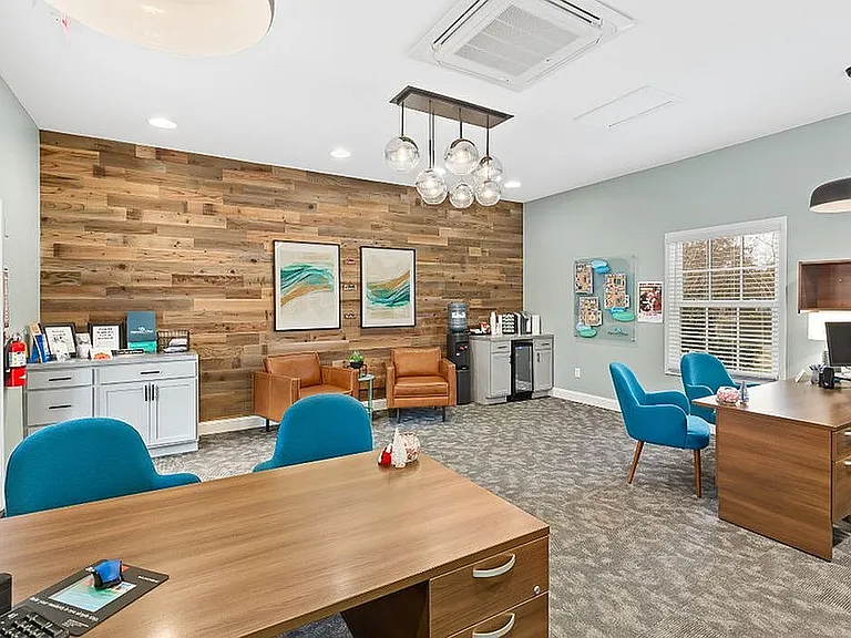 Leasing Office