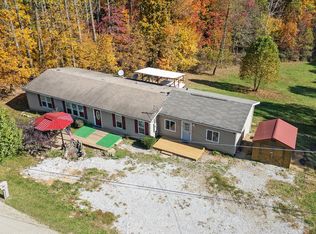 9176 Baker Rd NE, Saint Louisville, OH