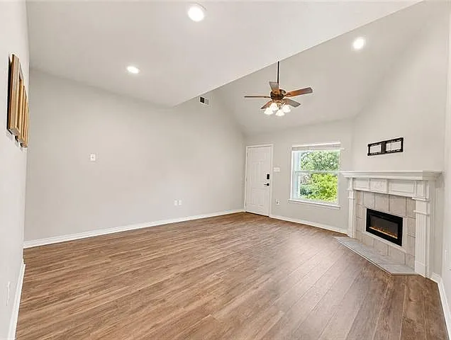 635 Village Ln S #2 — Photo 5