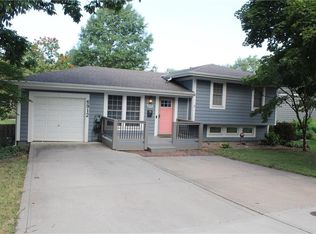 6912 Benson St, Merriam, KS 66204