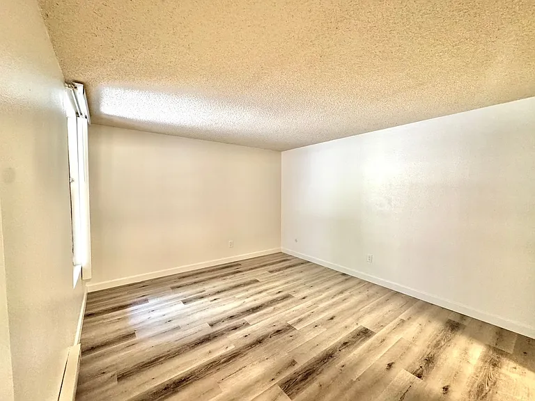 4546 Norwood Street — Photo 15