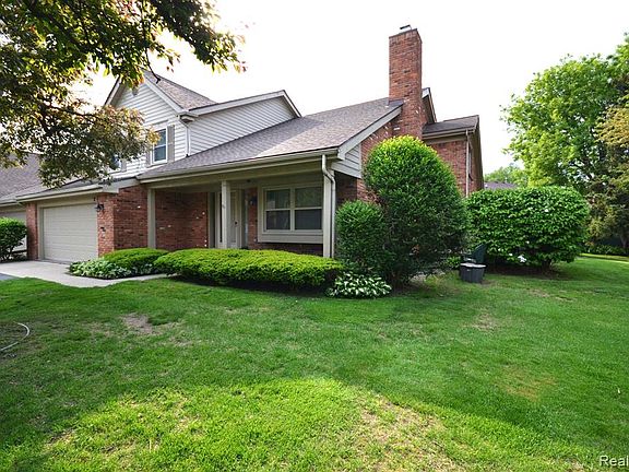 5th image of 2 Cornell Ct #14