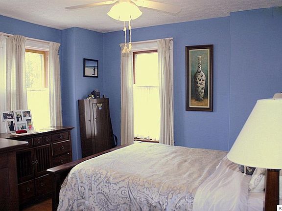 2nd image of 402 N Main St
