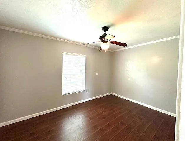 17884 Crystalwood Ct — Photo 9